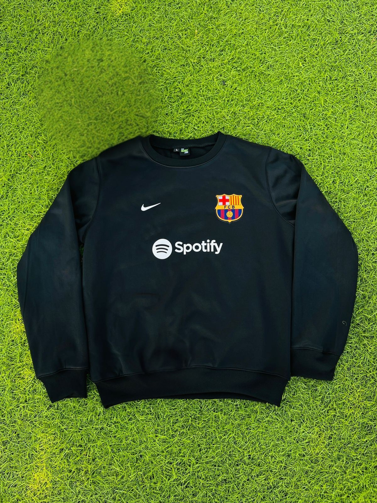 Barcelona Embroidered Sweatshirt – Premium Black