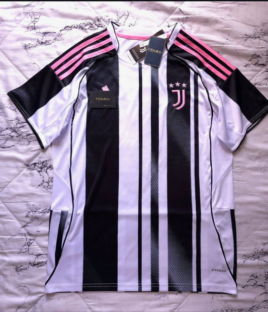 Juventus 2025-2026 home jersey